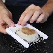 English muffin splitting gadget